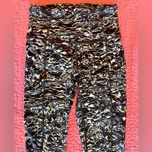 Lululemon Leggings - Picture 7 of 11